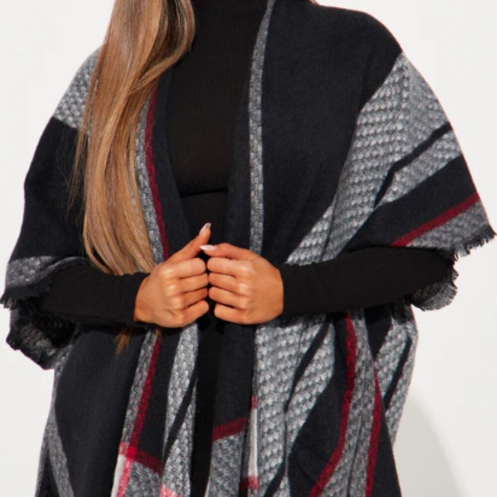 JUST JAMIE Womens One Size Plaid Poncho Kimono Wrap with Fringes